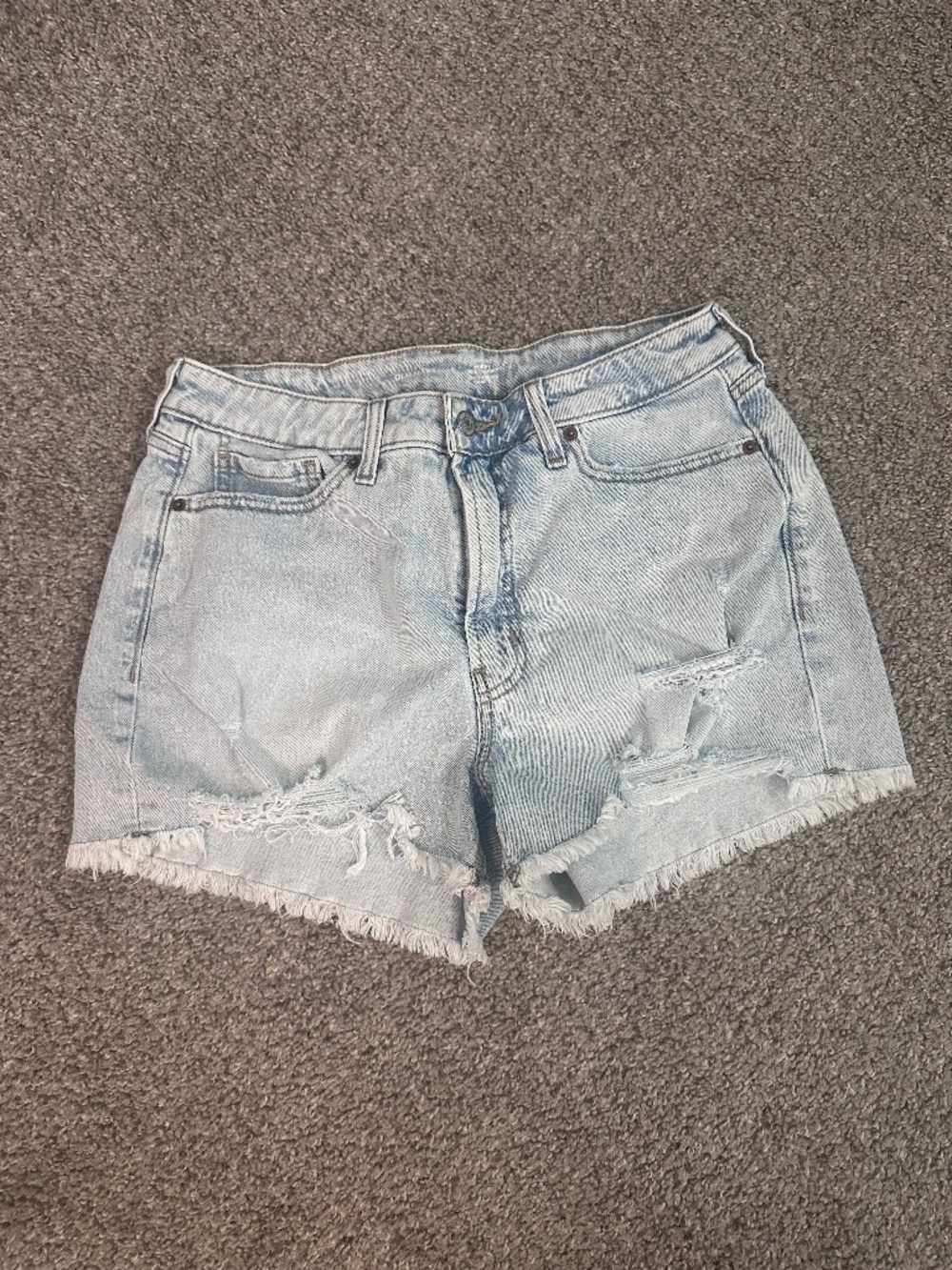 Womens Size 8 Old Navy Light Denim Distressed Cut Off Shorts